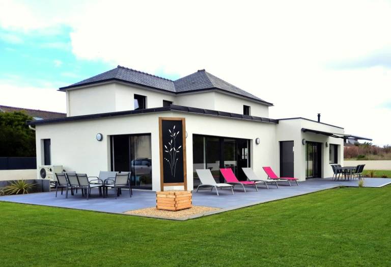 Gite with barbecue, garden & patio — photo 2
