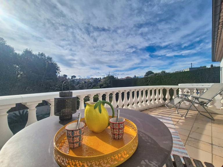 Family-friendly vacation home with terrace, barbecue & private pool | Pet-friendly — photo 4