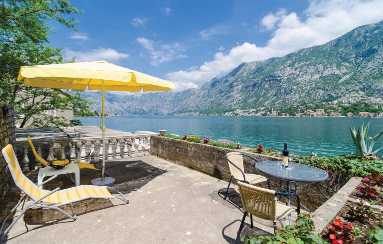 Dom  Perast