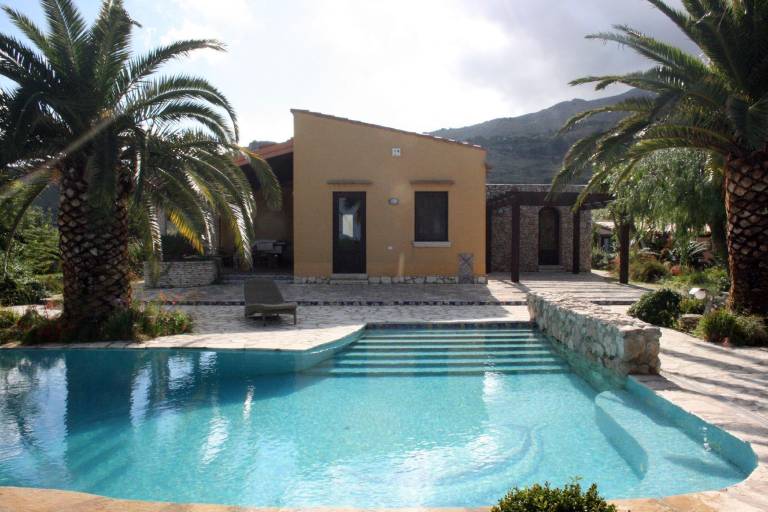 Villa Cialoma in Castellammare del Golfo