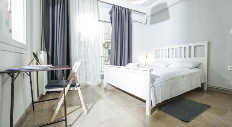 Holiday apartment with patio | Close to Hagia Sophia | Perfect for remote work in Thessaloniki