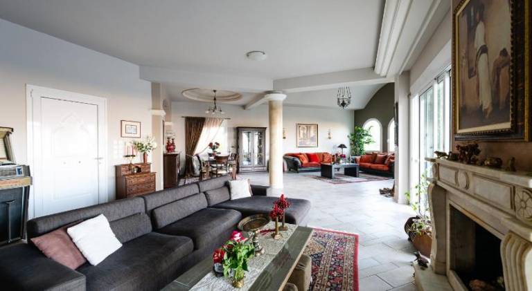 Fully equipped villa with yard, jacuzzi & terrace | Pets are welcome — photo 2