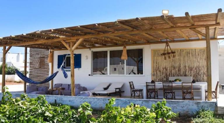 Charming Renovated Farmhouse! Paros - Antiparos! in Paro