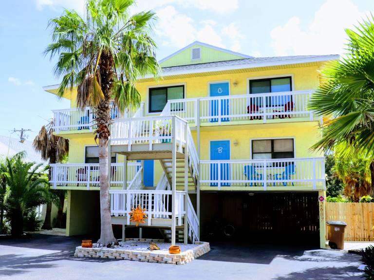 Condo  Indian Shores