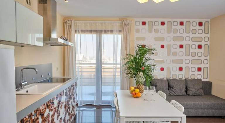 Apartment with 1 room for 5 persons — photo 2
