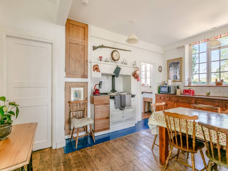 Family-oriented cottage with yard | Beach view | Pet-friendly — photo 5