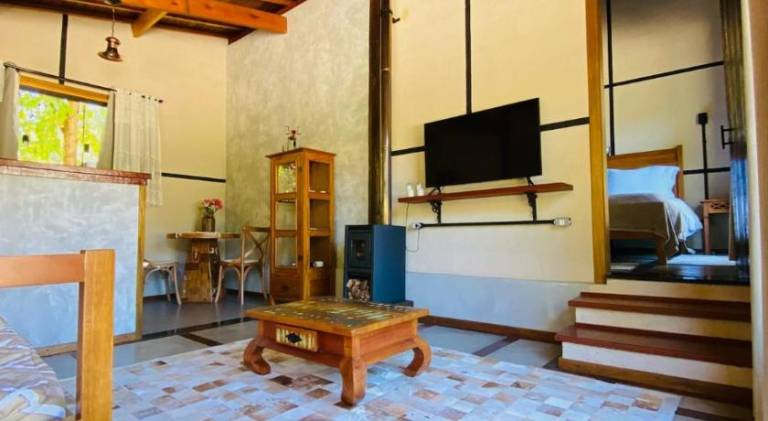Charming lodge with garden, terrace & hot tub | Pet-friendly — photo 4
