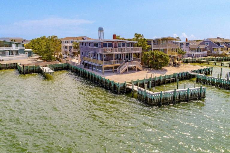 House  Ship Bottom