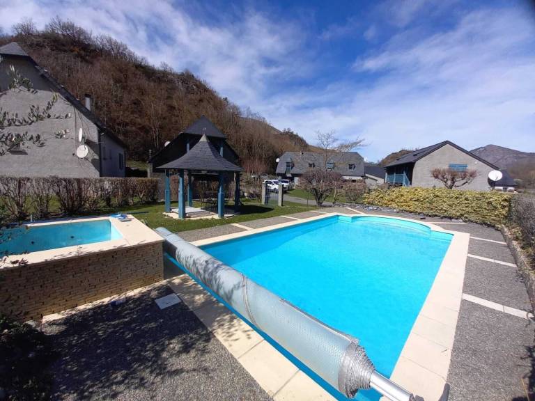 Maison de vacances Agos-Vidalos