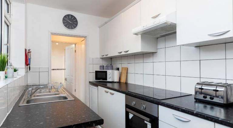 Rental apartment with 2 rooms for 4 persons — photo 3