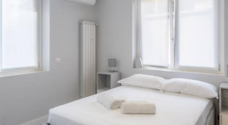BnButler - Pergolesi, 6 - Accogliente e Moderno a Due Passi da Tutto in Milan, OH