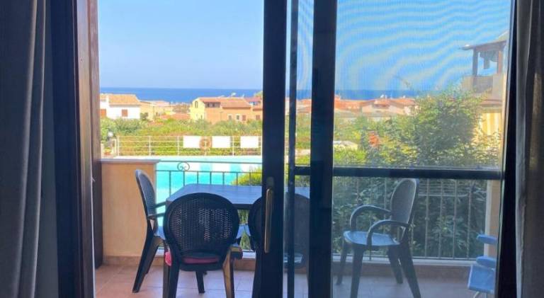 Rental apartment with pool — photo 5