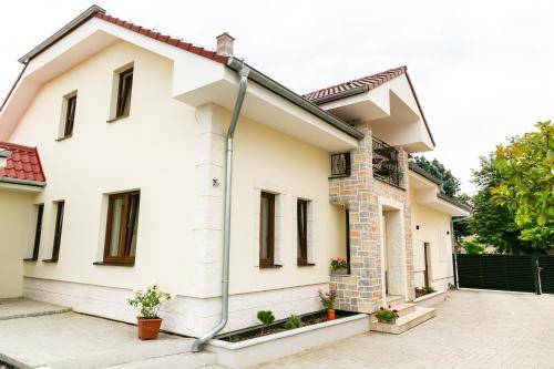 Ubytovanie s raňajkami Kolárovo