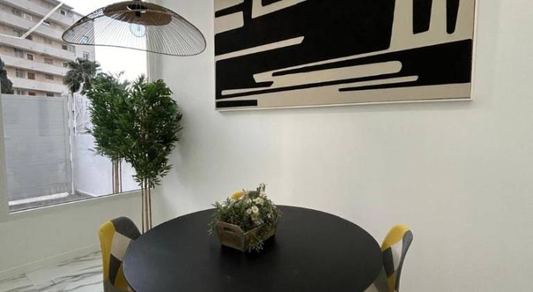 Apartment with pool — photo 4