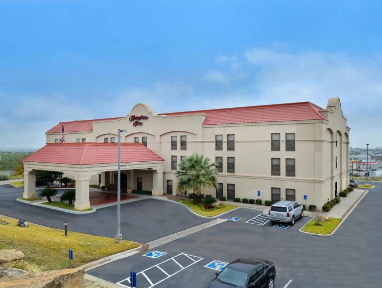 Hampton Inn Eagle Pass in Eagle Pass, TX