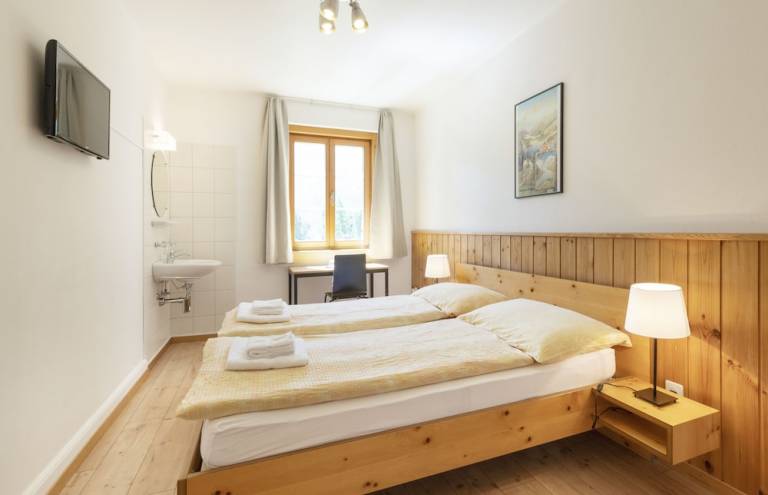 Hostel Champfèr