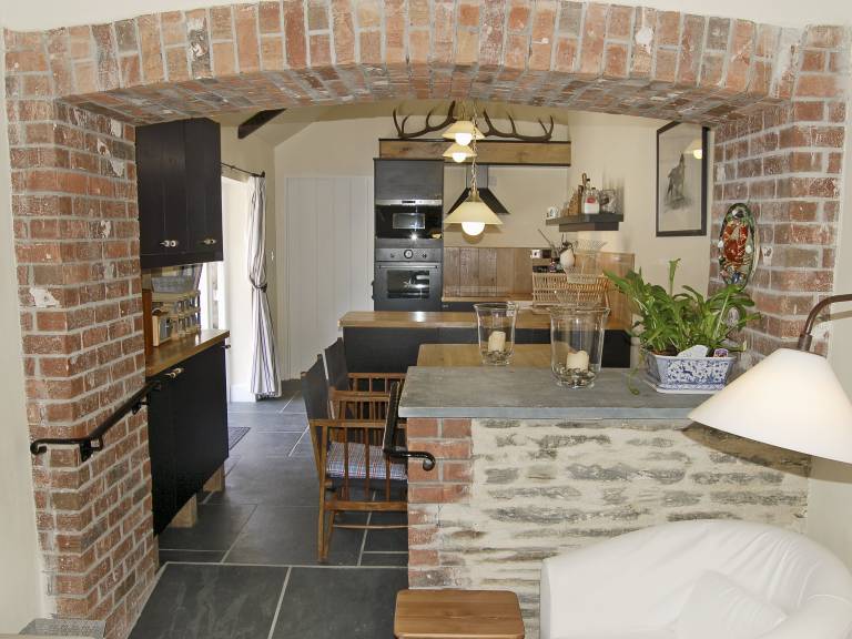 Children-friendly beautiful cottage with garden & BBQ | Pets are welcome — photo 4