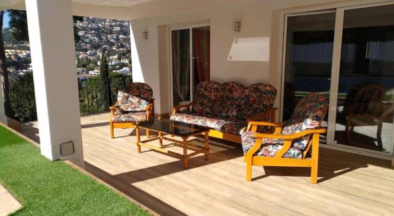 Vacation home with pool | Beach nearby | Pet-friendly — photo 5