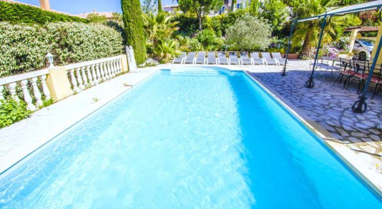 Villa with yard, terrace & grill in Sainte-Maxime