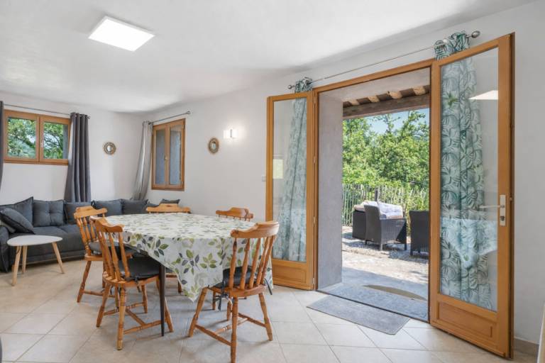 Vacation home with BBQ, terrace & garden | Mountain view — photo 4