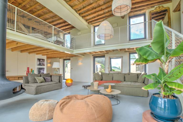 Country House 'Le Domaine De La Férédie' with Private Pool, Wi-Fi, and Air Conditioning — photo 4