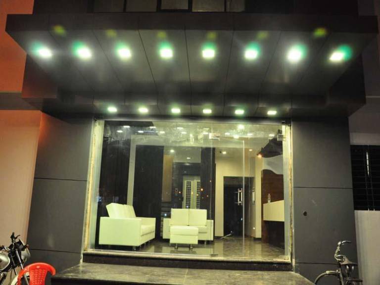 Hotel Avon International
