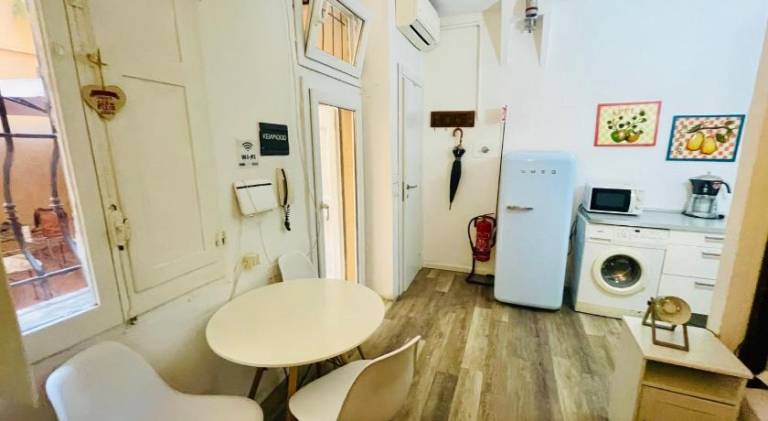 Apartment | Near Two Towers — photo 3
