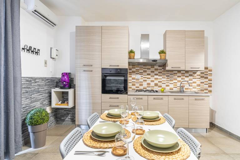 Charming holiday apartment with fast internet | Next to Catania Cathedral | City view | Pets allowed in Catania