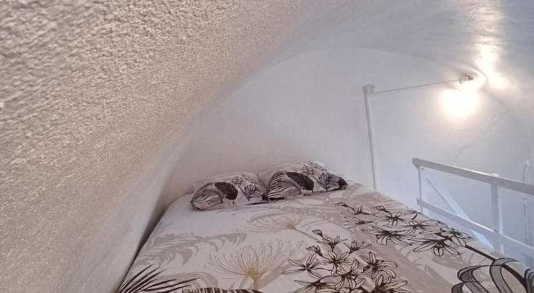 Apartment with 1 room for 2 persons in Aubenas