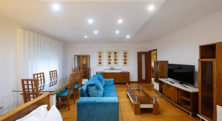 Rental apartment with 2 rooms for 5 persons — photo 2