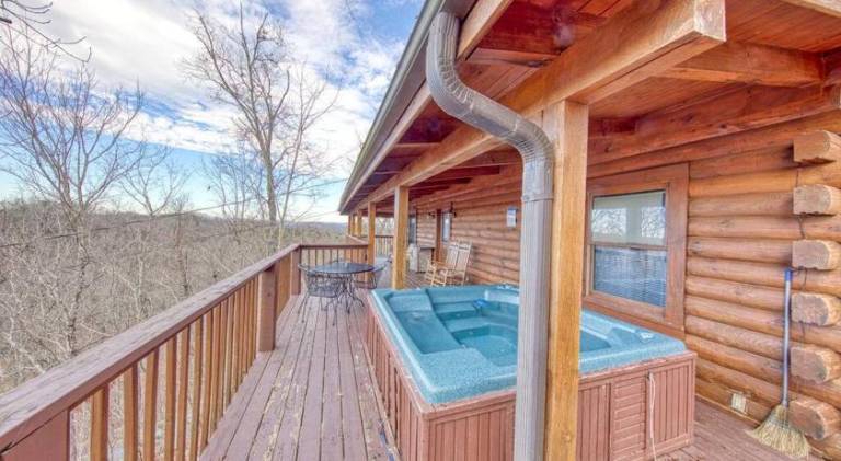 Beautiful house with pool & hot tub | Pets are welcome — photo 4