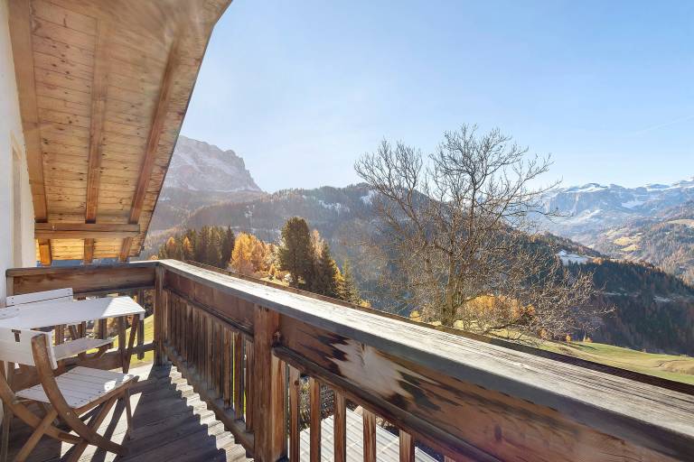 Holiday apartment with yard, barbeque & patio | Garden view — photo 4