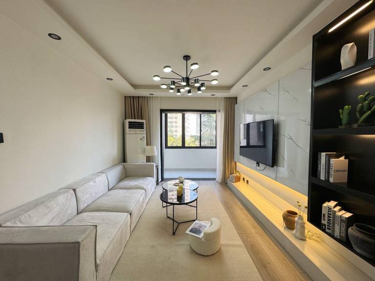 Timeless Harmony Three Bedroom in Shanghái