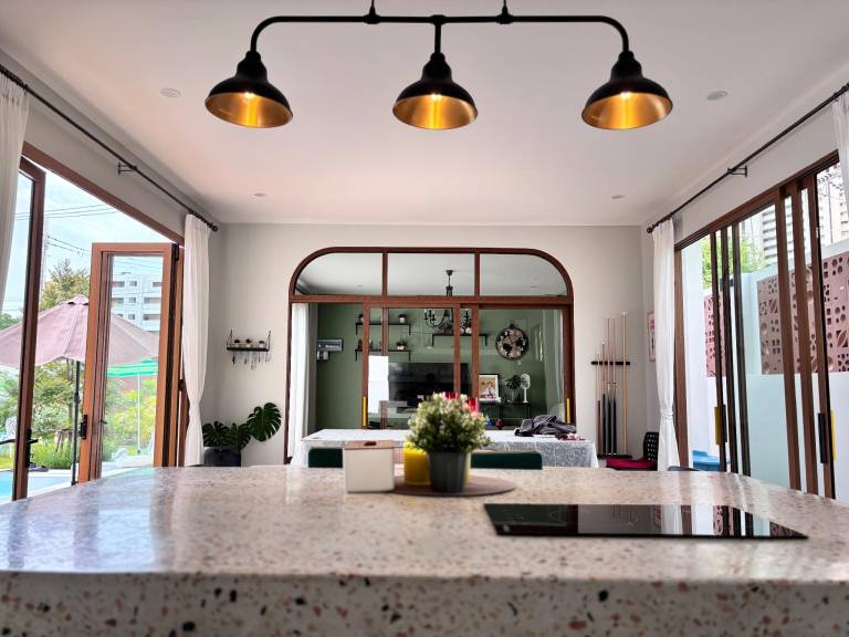 Villa with barbecue, pool & garden — photo 5