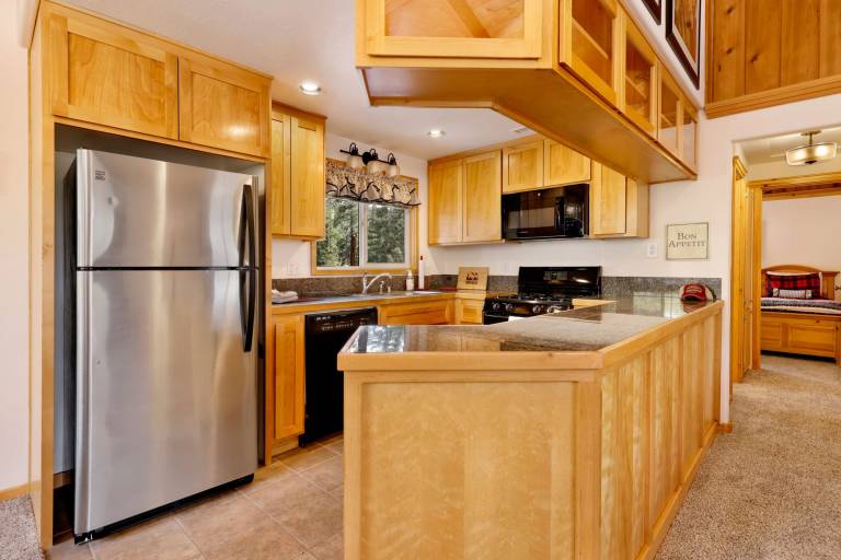Child-friendly beautiful cabin with hot tub | Mountain view | Dogs allowed — photo 5