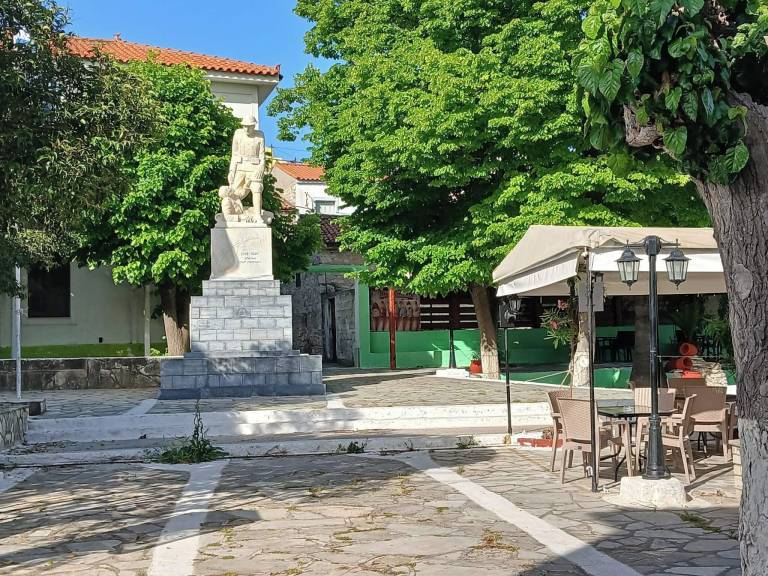 Hus  Samos