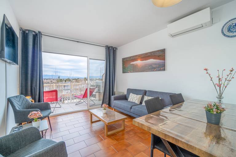 Beautiful apartment with pool & patio | Close to the beach | Pets allowed in Roses