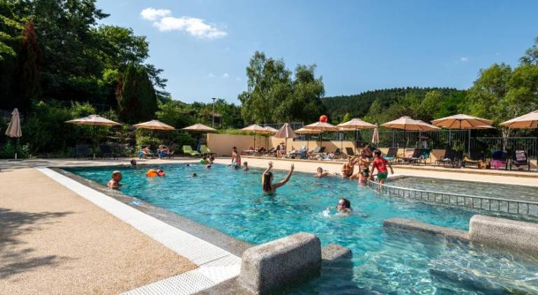 Camping maeva Respire La Serre in Foix