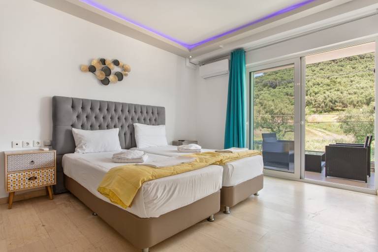 Villa Dionysia Studio S4 Apartment with Shared Pool & Wi-Fi in Zakynthos