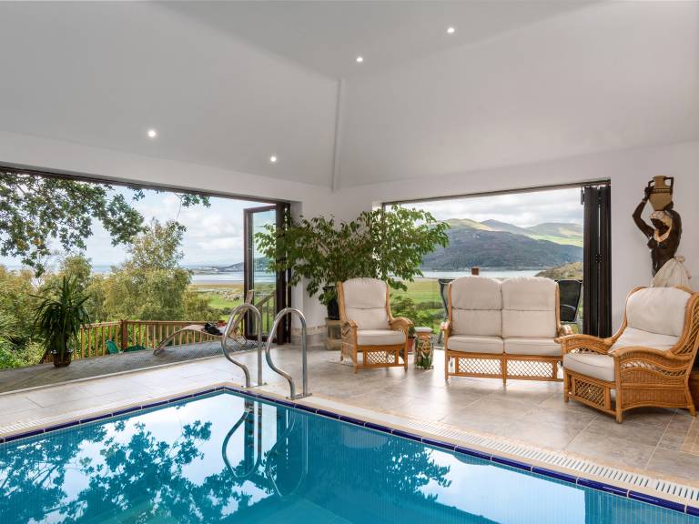 Cottage  Llanbedr