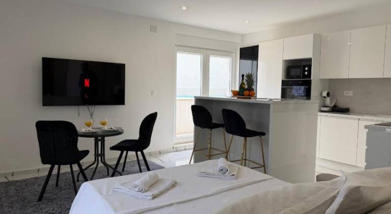 Luxury Oasis With Private Pool & Parking in Split
