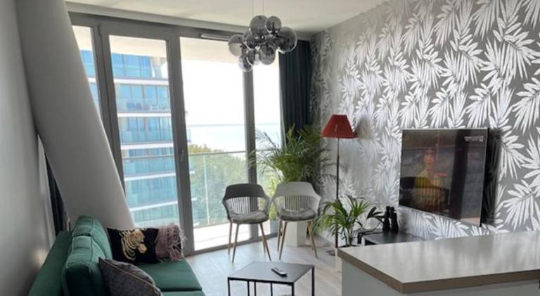 Holiday apartment with hot tub & pool in Miedzyzdroje