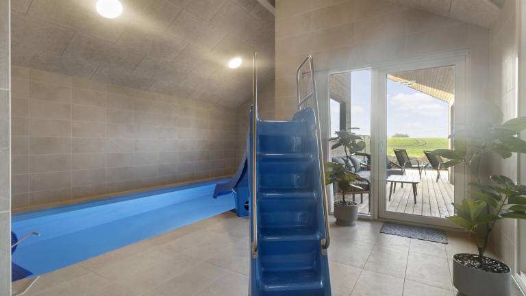 Child-friendly big house with terrace, private pool & barbeque | Pets allowed in Bogense