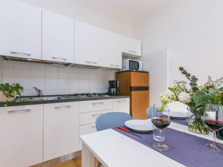 Holiday apartment with terrace — photo 4