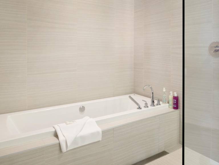 Coast Edmonton Plaza Hotel by APA — photo 5