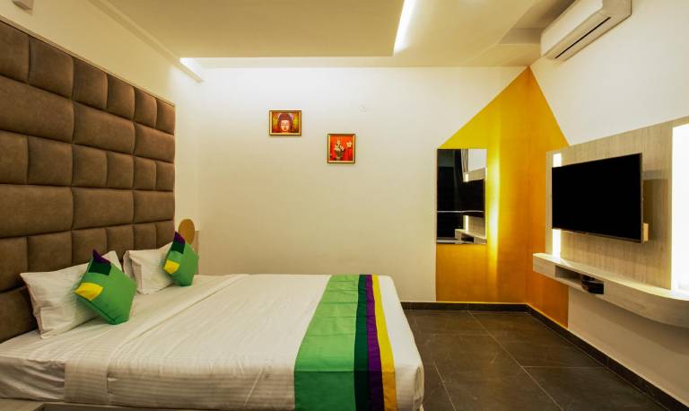 Itsy Hotels Silver Keys