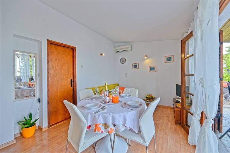 Two bedroom house with terrace and sea view Postira, Brač (K-6052) — photo 5