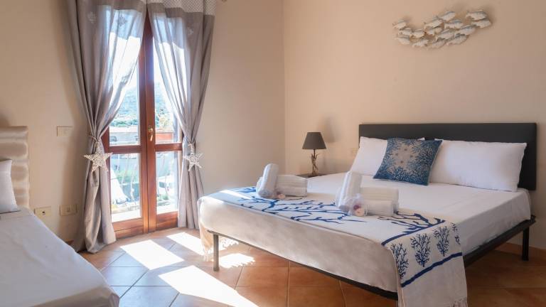 Children-friendly holiday apartment with terrace, pool & garden | Pool view | Pets allowed — photo 4