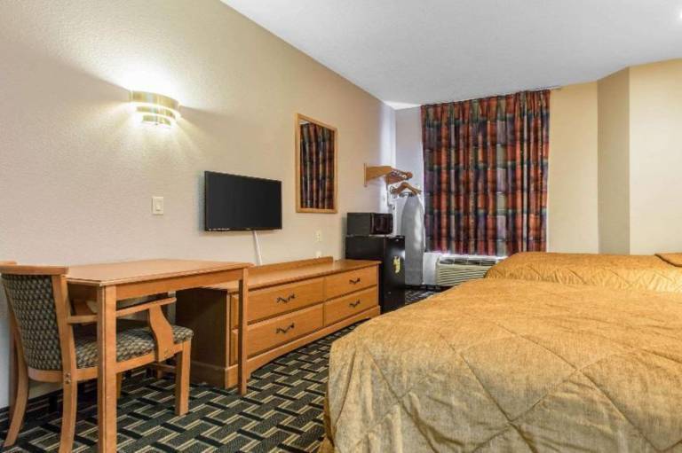 Surestay Plus Hotel By Best Western Peoria in Peoria, IL