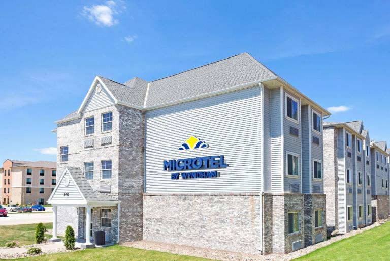 Microtel Inn & Suites by Wyndham Urbandale/Des Moines in Urbandale, IA